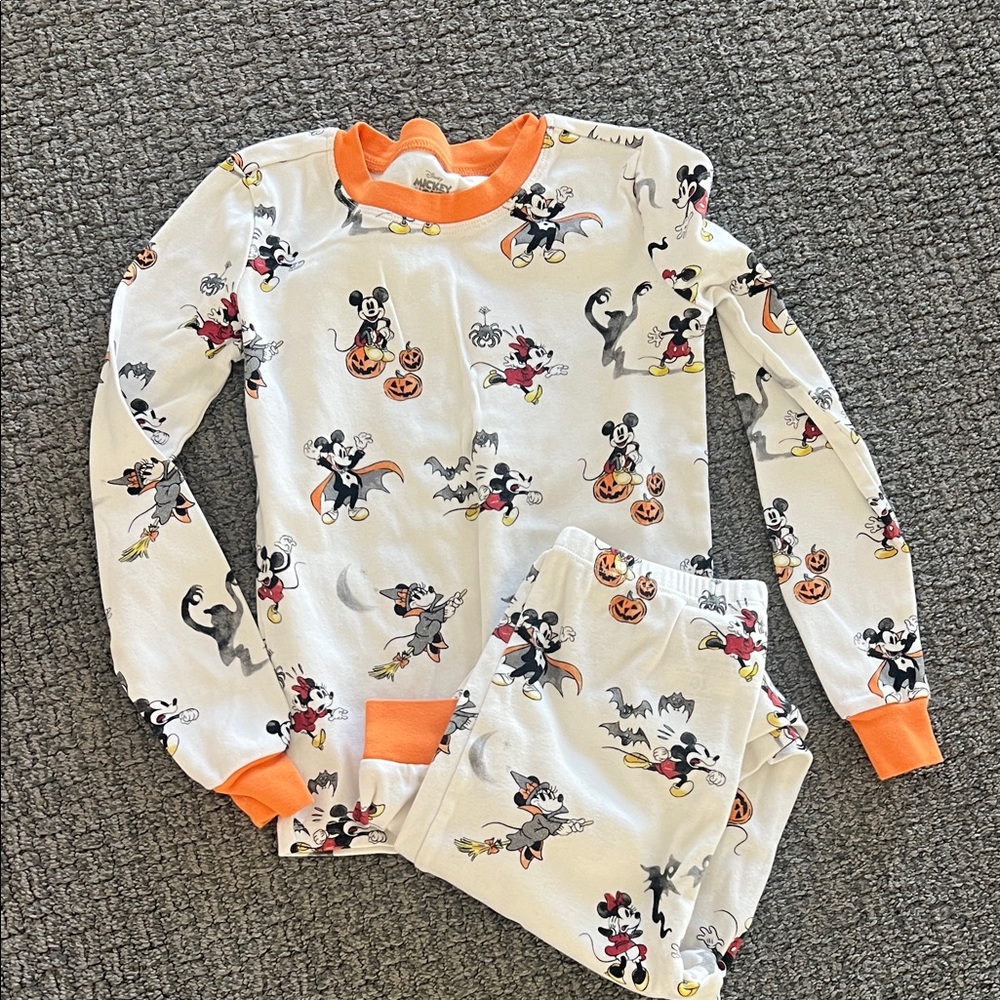 Pottery Barn Kids Halloween Pajama Set - White and Orange